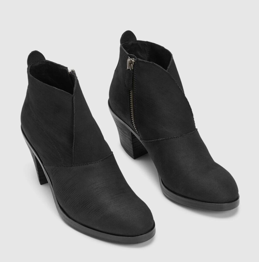 EILEEN FISHER Murphy Intaglio Leather Bootie 7.5 Black Ankle Boots Block Heel